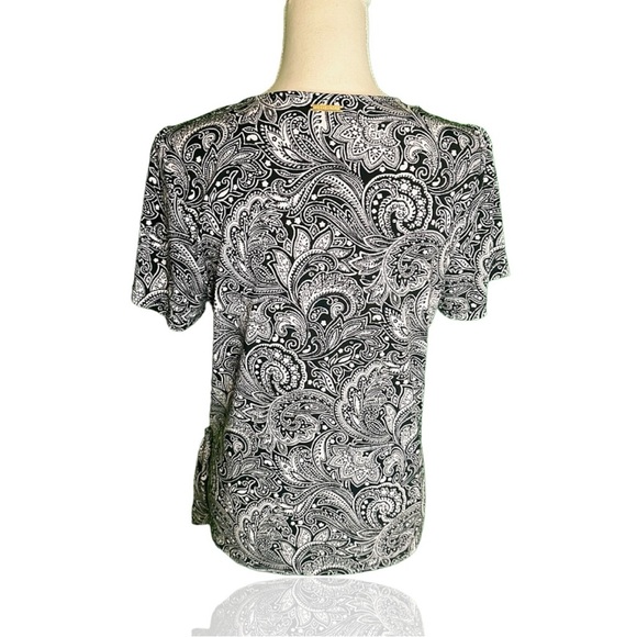 MICHAEL Michael Kors Black & White Paisley Print Faux Wrap Top W/ Buckle Detail - Picture 9 of 11